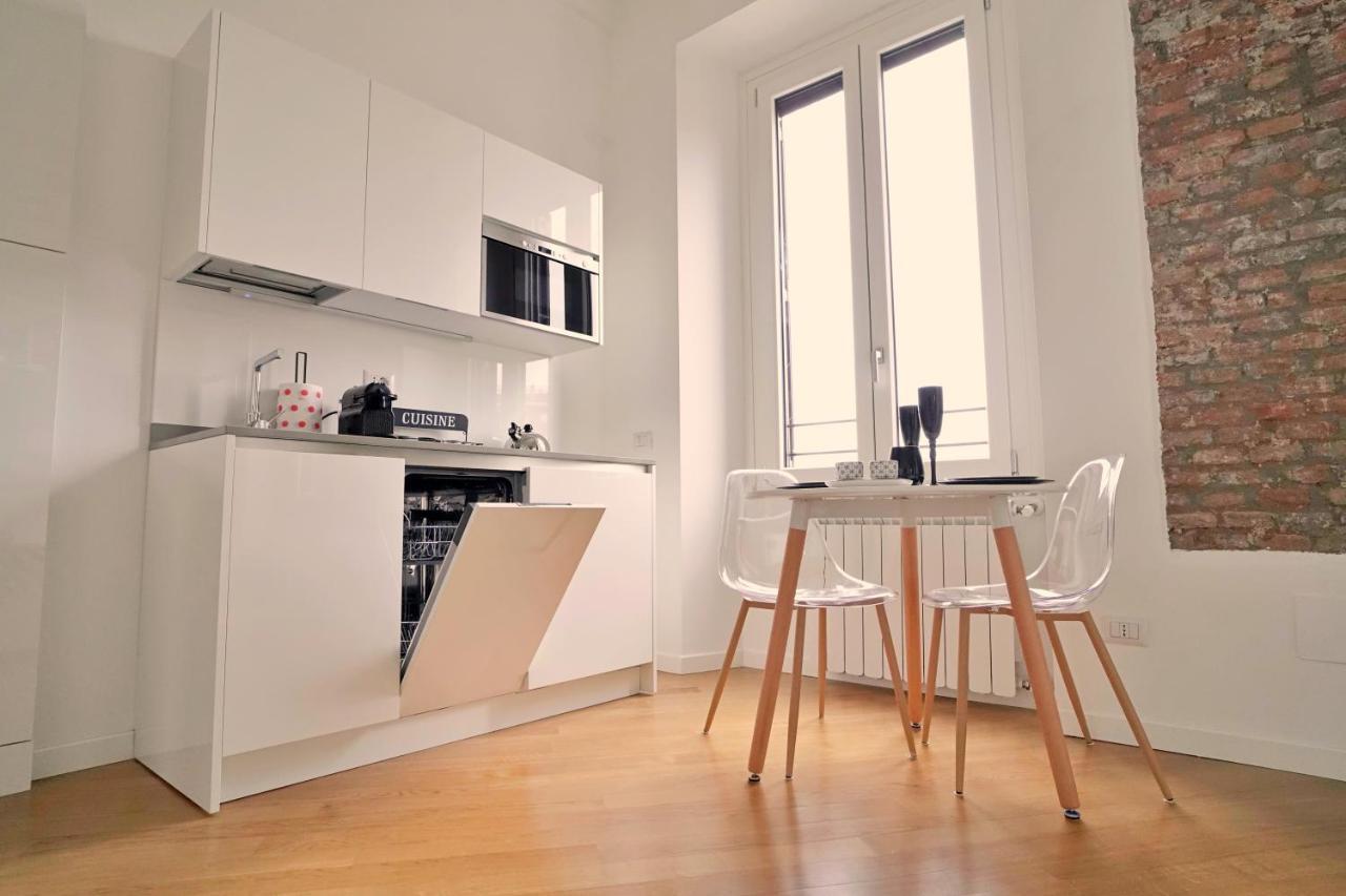 P&D Apartments Darsena Милано Екстериор снимка